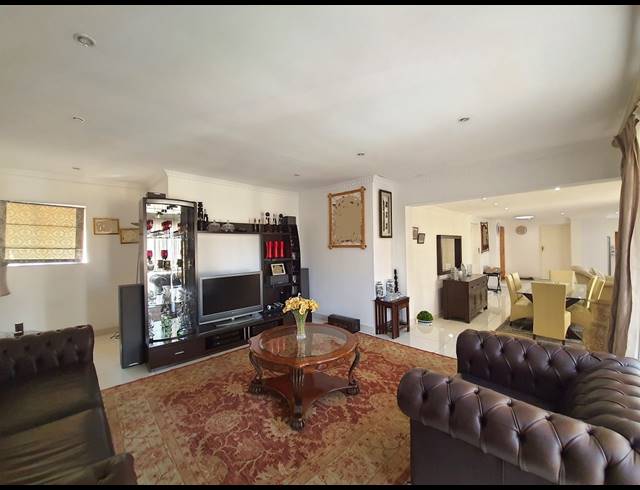 3 BEDROOM CLUSTER RENTED IN HALFWAY GARDENS